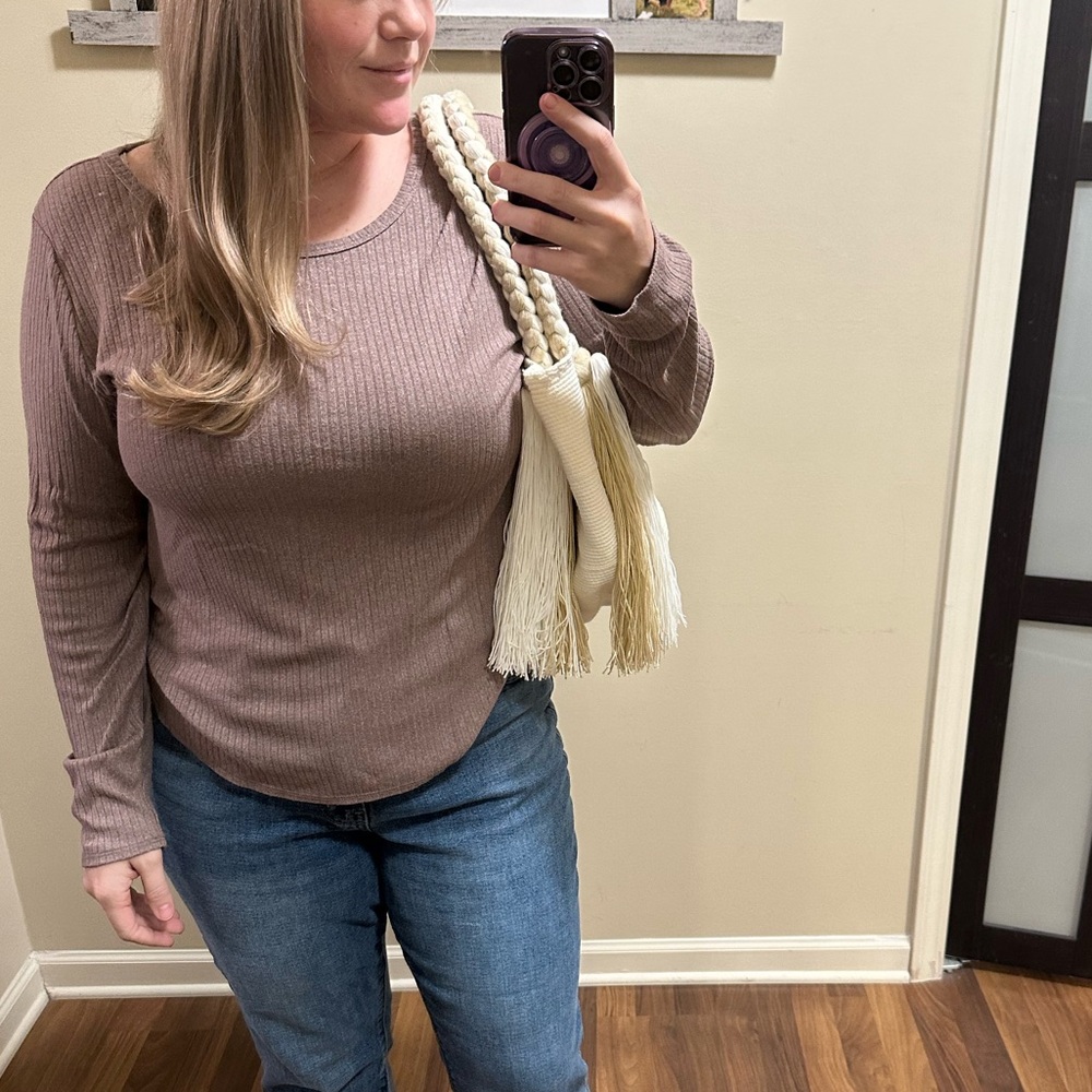 WAPA Handmade Over the shoulder Rapunzel white and tan bag - Picture 7 of 10